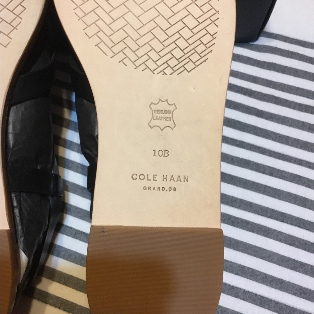 COLE HAAN - Picture 13 of 16